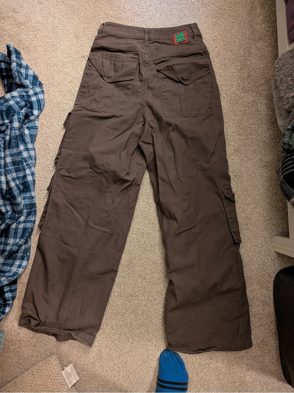 Empyre Brown Wide-Leg Cargo Pants with Patch Pockets - Picture 2 of 8